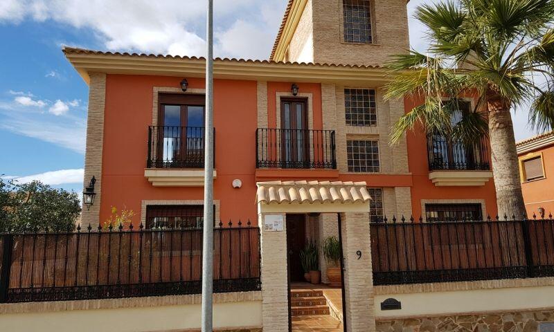 Villa till salu i Torrevieja, Alicante