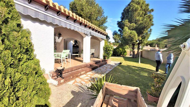 4 Cuarto Villa en venta