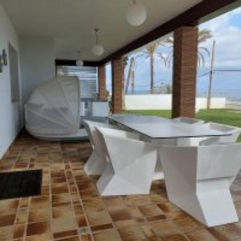 4 bedroom Villa for sale