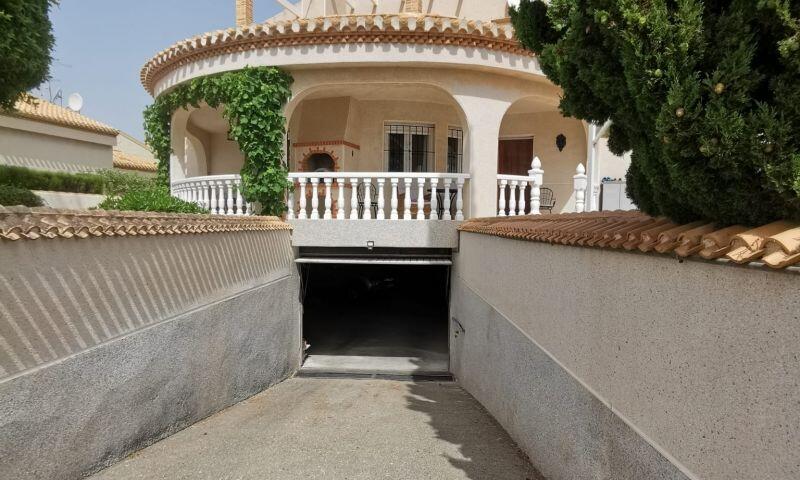 3 Cuarto Villa en venta