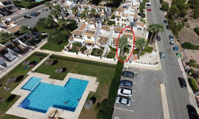 Dúplex en venta en Orihuela Costa, Alicante