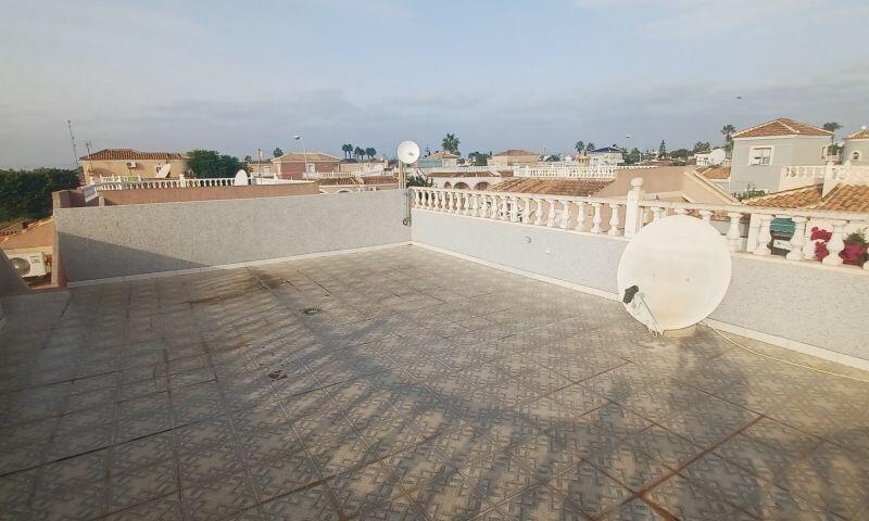 2 Cuarto Villa en venta