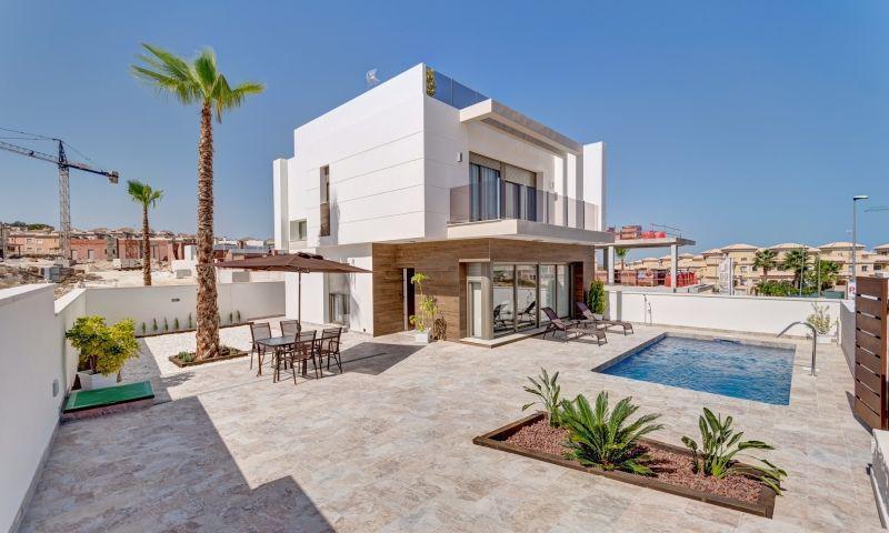 Villa til salg i San Miguel de Salinas, Alicante