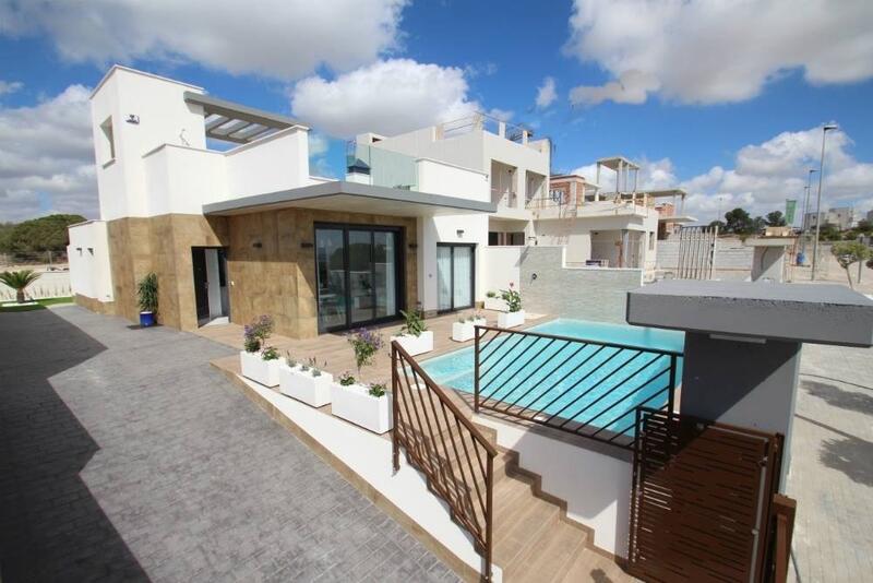 4 Cuarto Villa en venta