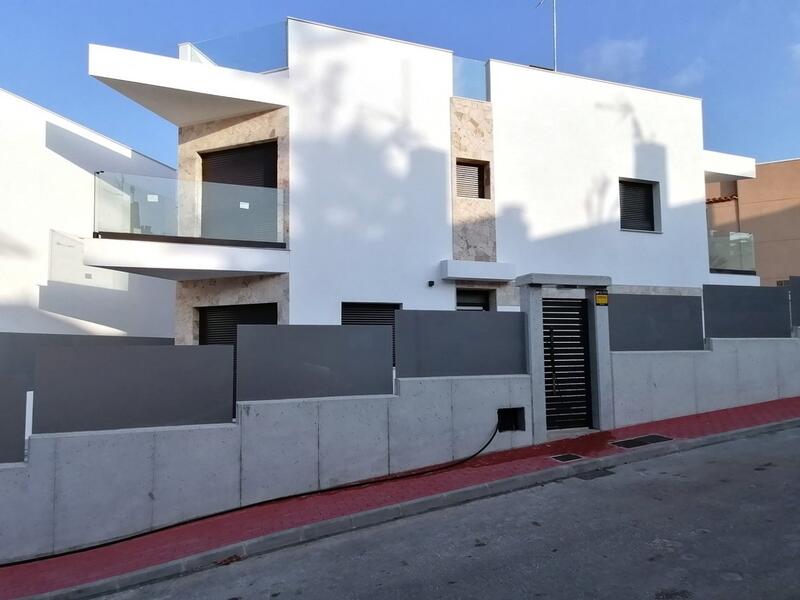 3 Cuarto Villa en venta