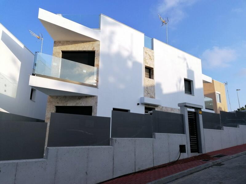 3 Cuarto Villa en venta