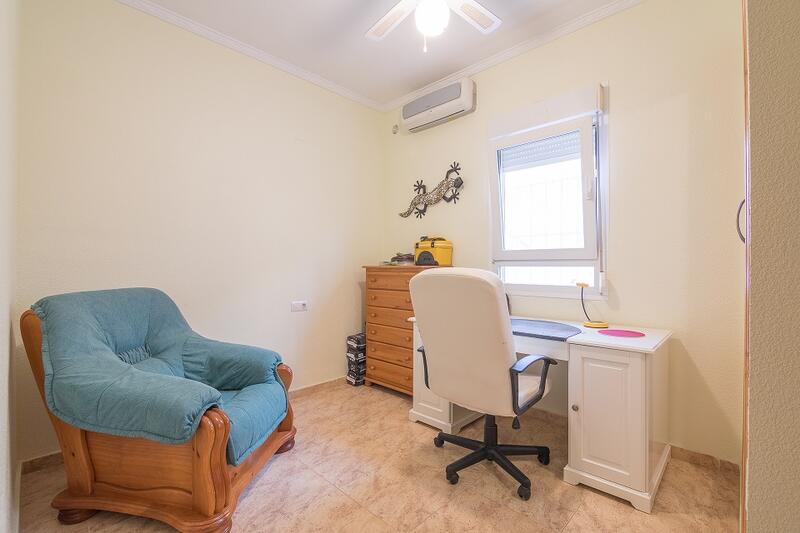 4 slaapkamer Landhuis Te koop
