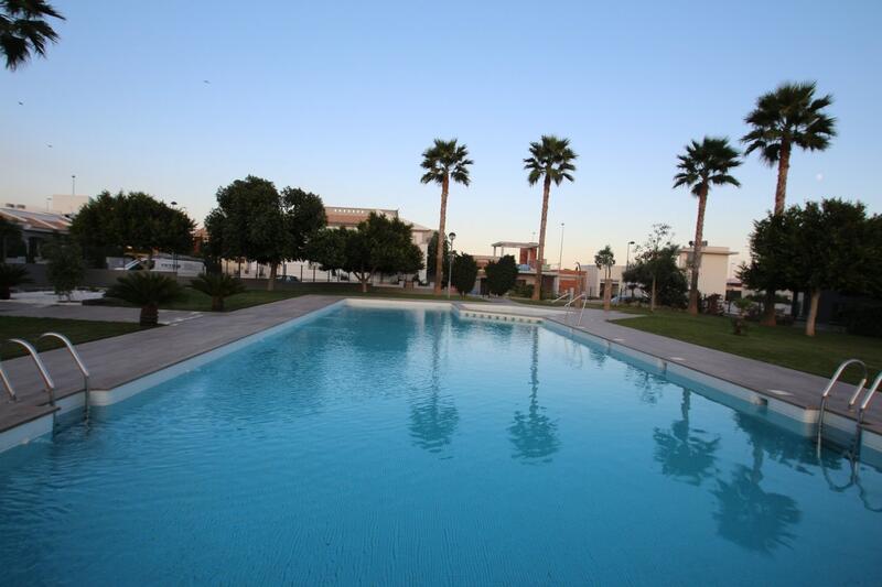 Villa til salgs i Murcia, Murcia