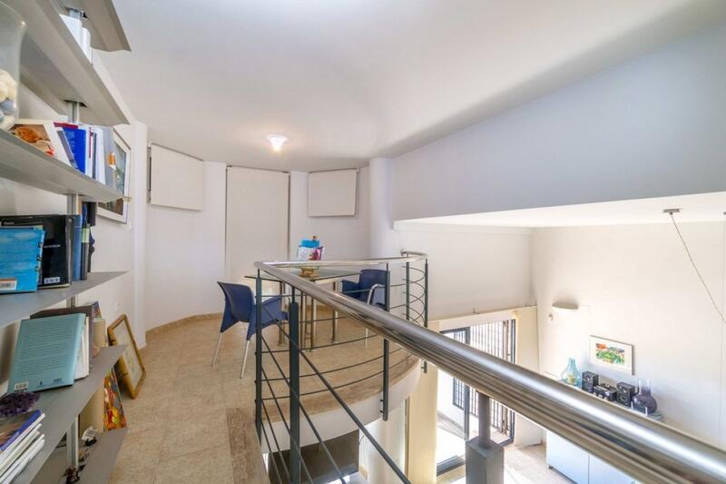 4 soveværelse Duplex til salg