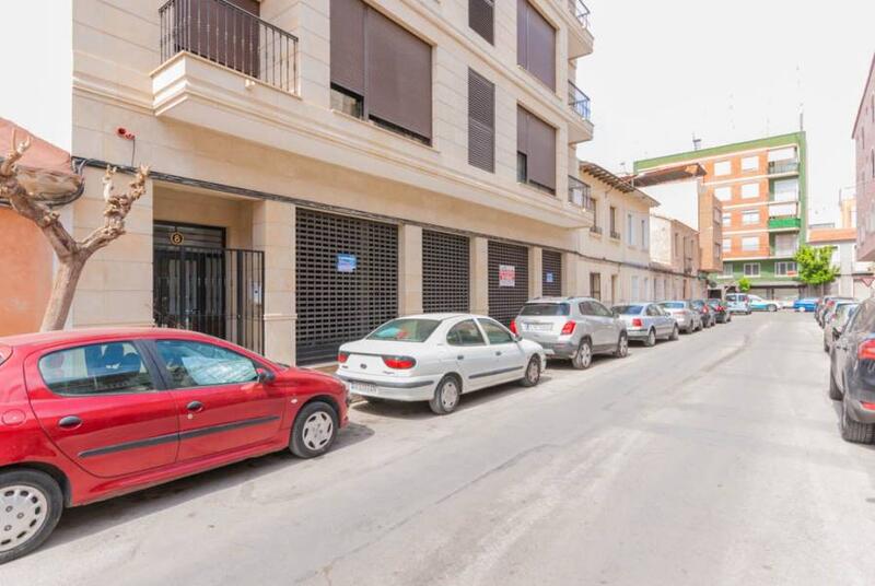 Commercial Property for Long Term Rent