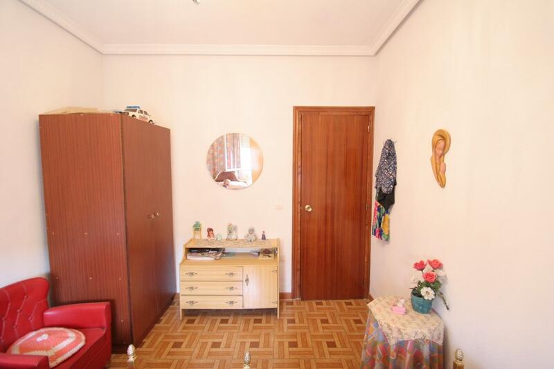 4 Cuarto Villa en venta