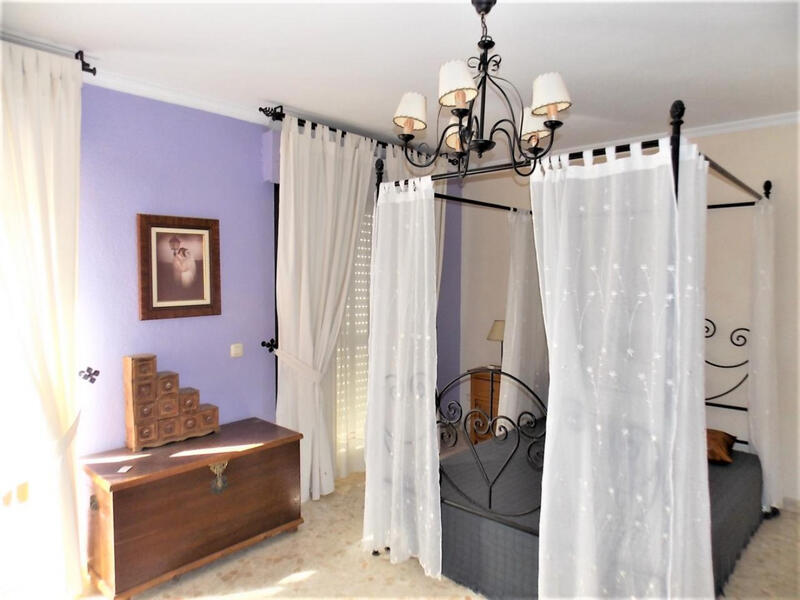 4 chambre Duplex à vendre