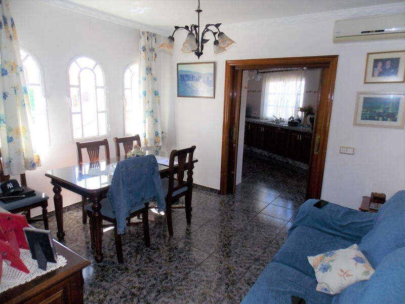 10 Cuarto Villa en venta