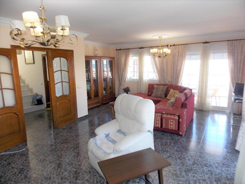 10 Cuarto Villa en venta