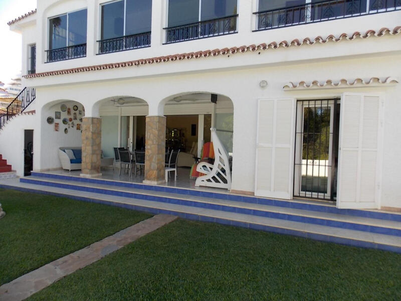 5 Cuarto Villa en venta