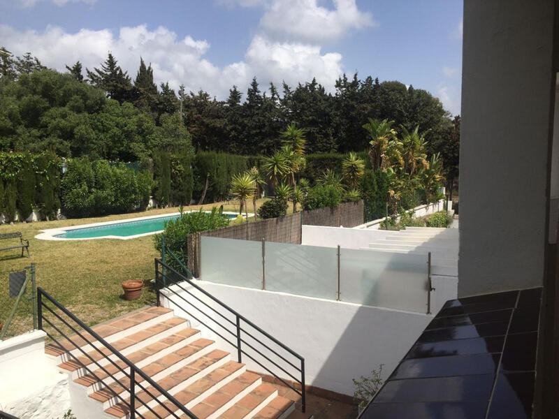 Apartamento en venta en Marbella, Málaga