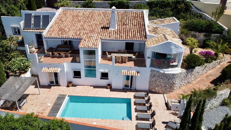 4 bedroom Villa for sale