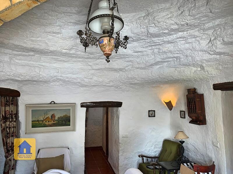 4 soverom Grottehuset til salgs