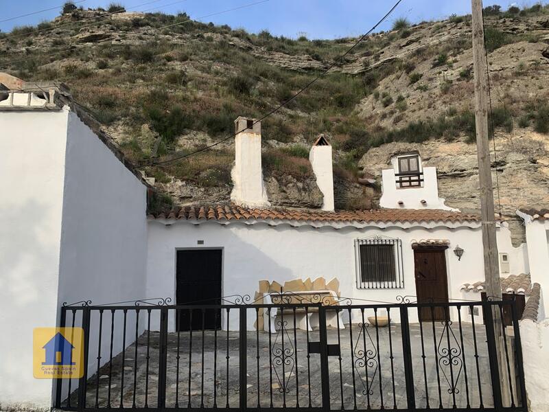 4 Cuarto Casa Cueva en venta