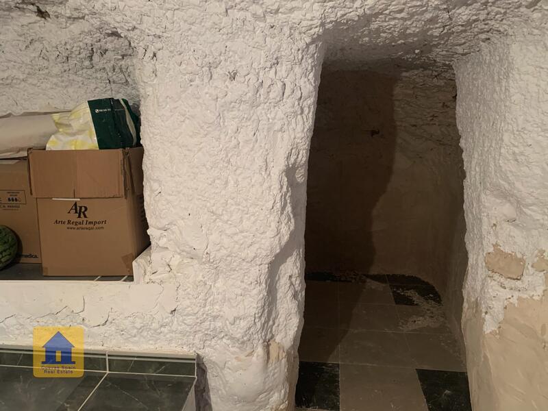 5 chambre Maison Troglodyte à vendre