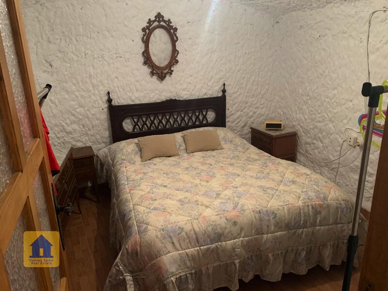 5 chambre Maison Troglodyte à vendre