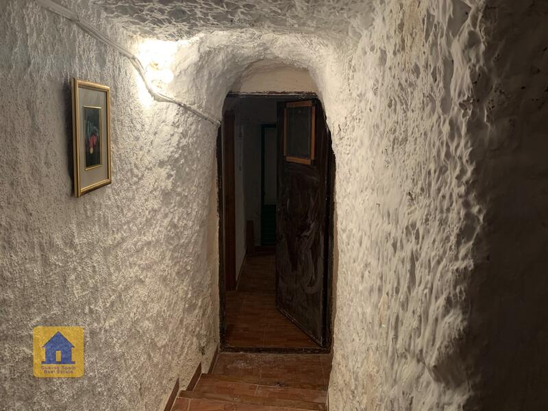 5 chambre Maison Troglodyte à vendre