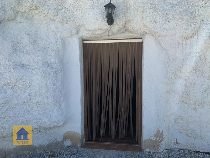 5 chambre Maison Troglodyte à vendre