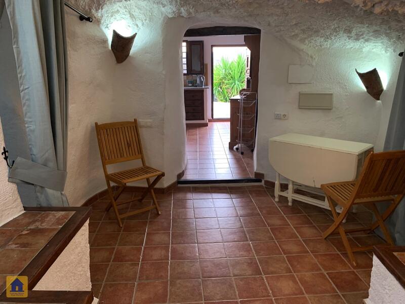 4 bedroom Cave House for sale