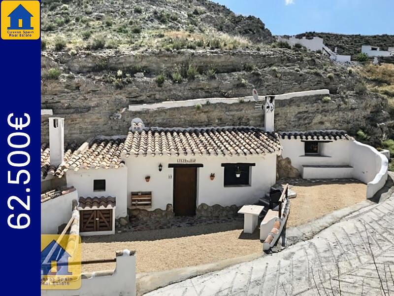 3 chambre Maison Troglodyte à vendre