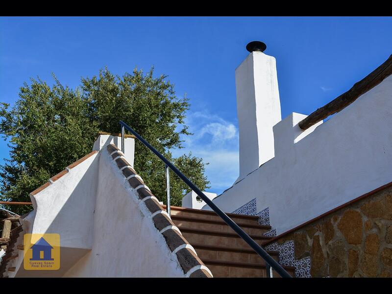 2 chambre Maison Troglodyte à vendre