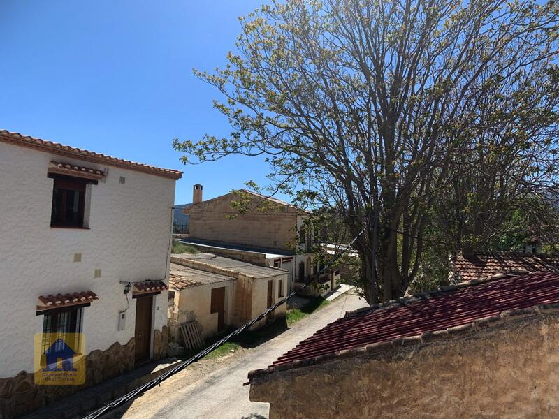 2 Cuarto Casa de Campo en venta