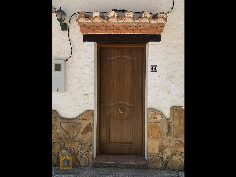 2 Schlafzimmer Landhaus zu verkaufen