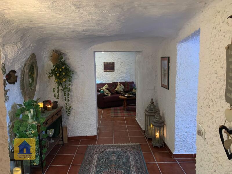 4 bedroom Cave House for sale