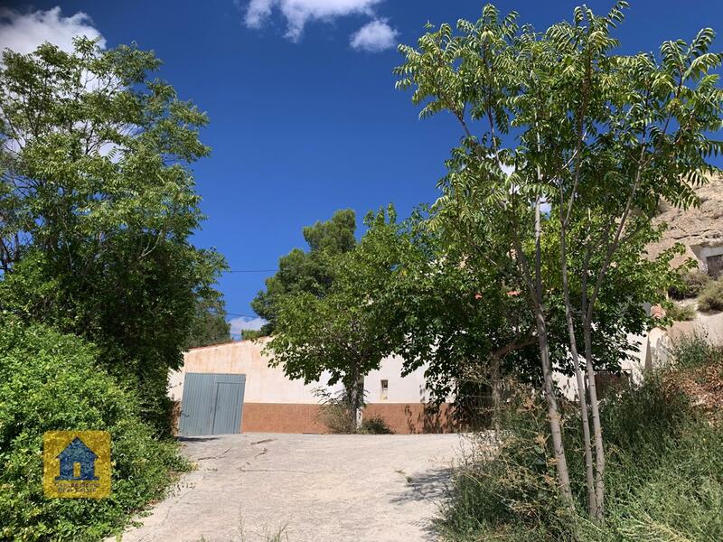 3 chambre Maison Troglodyte à vendre