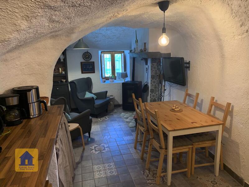 3 Cuarto Casa Cueva en venta