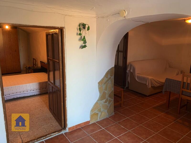 4 soveværelse Grottehus til salg