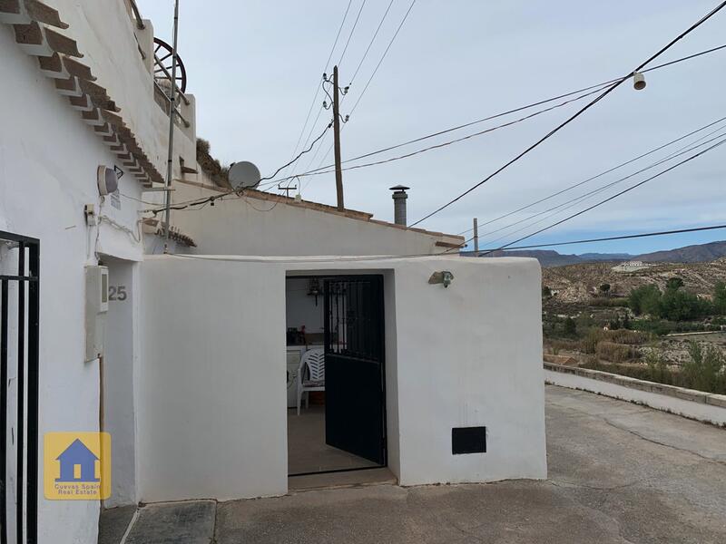 4 chambre Maison Troglodyte à vendre