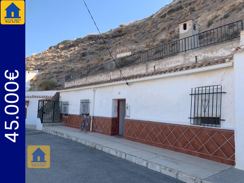 Grottehus til salg i Galera, Granada