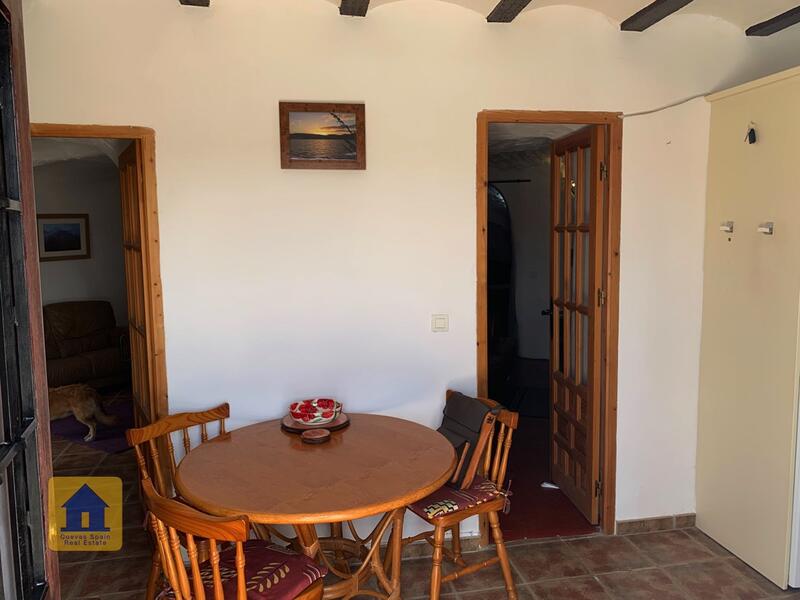 2 chambre Maison Troglodyte à vendre