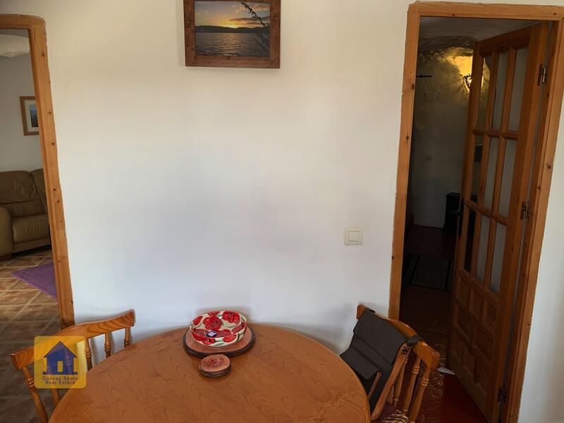 2 chambre Maison Troglodyte à vendre