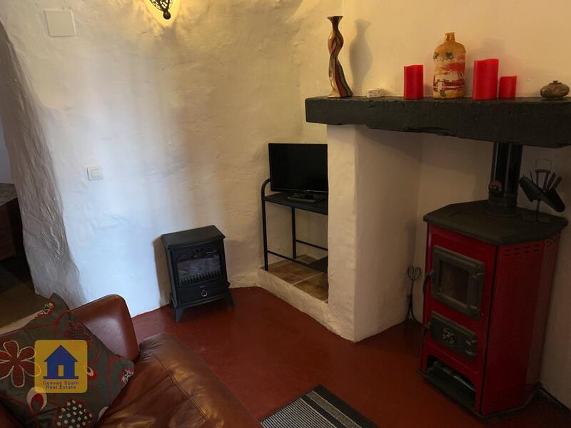 2 chambre Maison Troglodyte à vendre