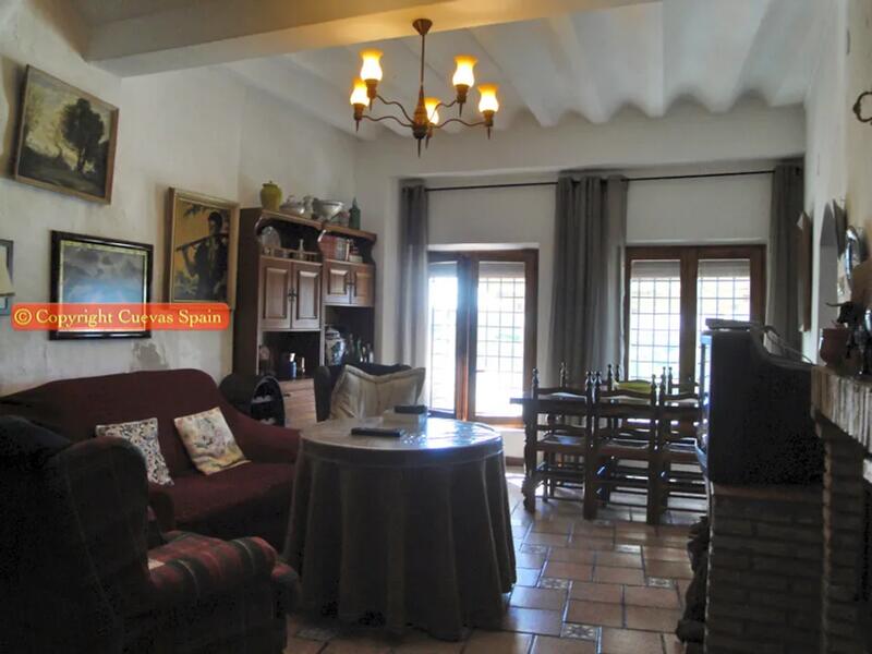 6 bedroom Cave House for sale