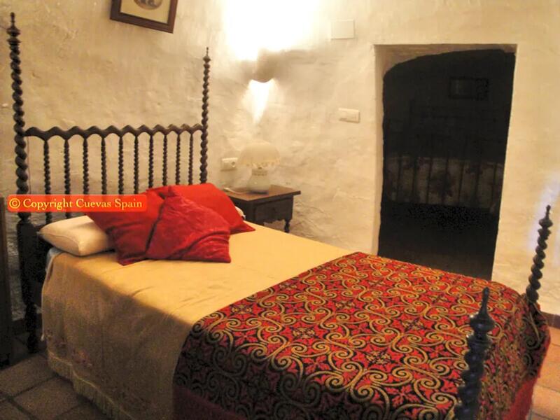 6 bedroom Cave House for sale