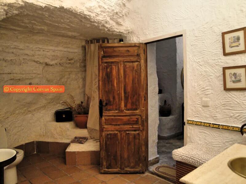 6 bedroom Cave House for sale