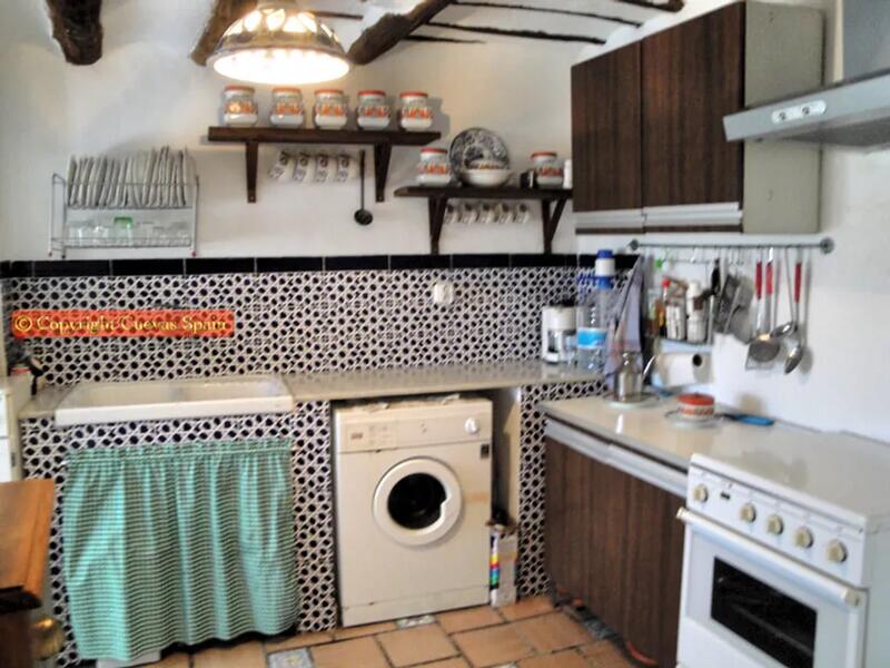 6 bedroom Cave House for sale