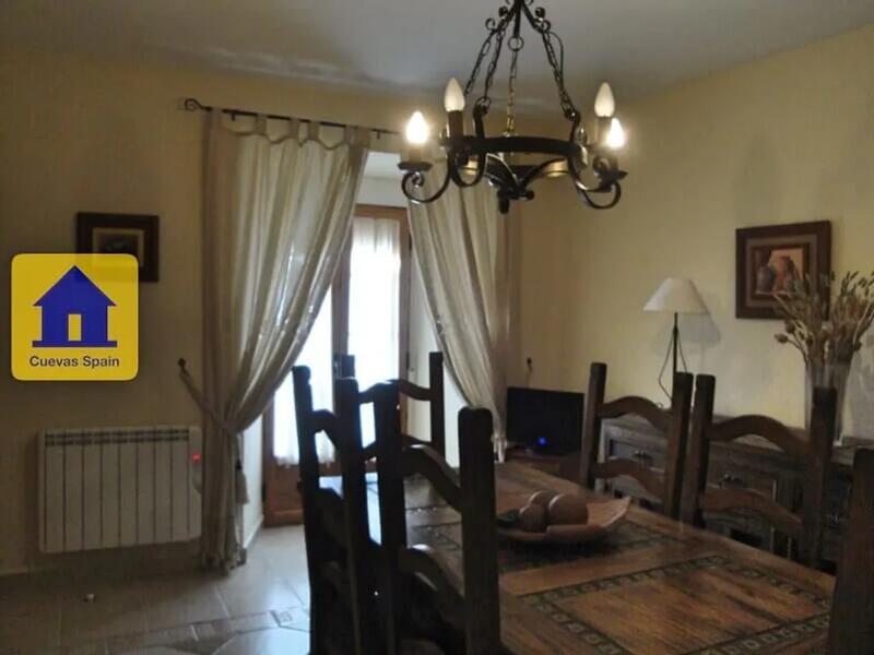 4 chambre Local Commercial à vendre