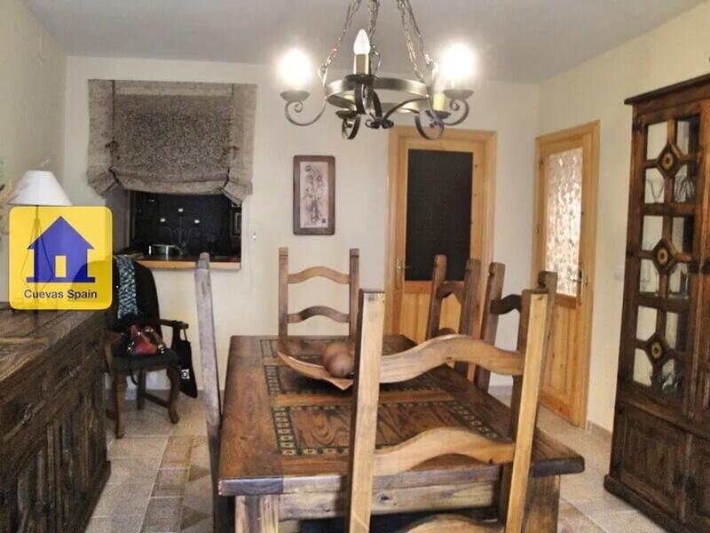 4 chambre Local Commercial à vendre