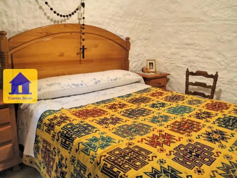3 chambre Maison Troglodyte à vendre