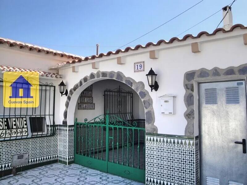 3 chambre Maison Troglodyte à vendre