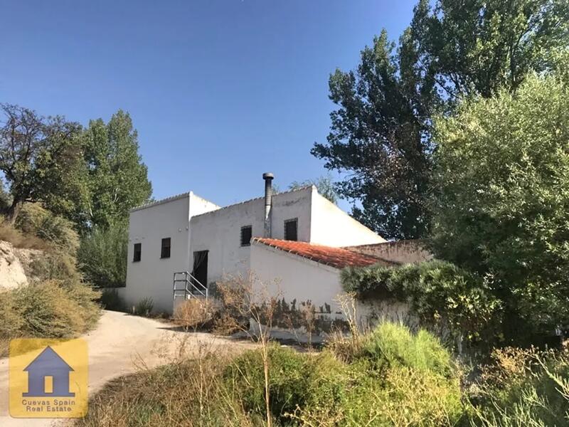 6 Cuarto Casa de Campo en venta